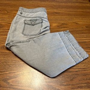 Levi's women's gray cargo capri's size 12.